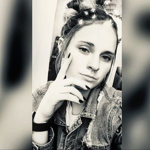 Meet your Posher, Faith